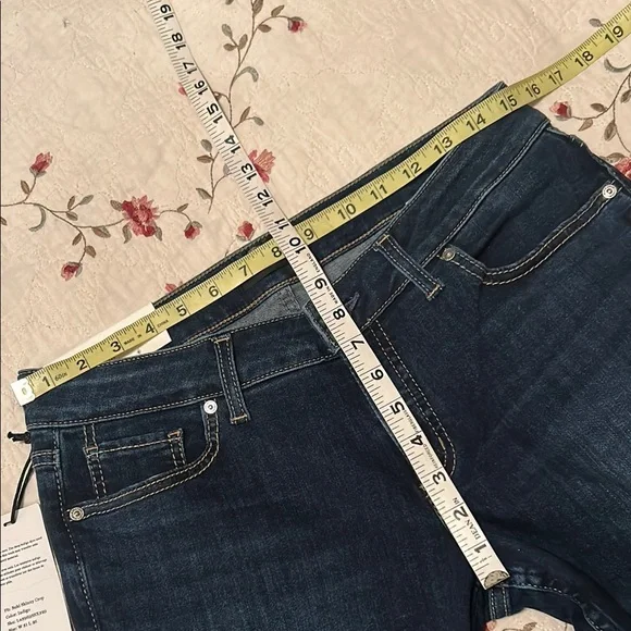 🆕Silver Jeans⭐️NWT⭐️Blue Skinny Crop Midrise Curvy SUKI JEANS Size 31 - Picture 10 of 14